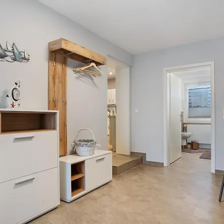 Haus Am See, بيت للعطل Verchen